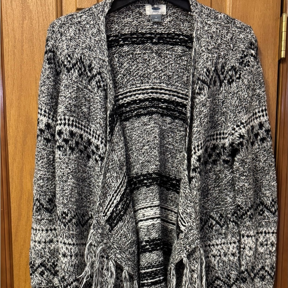 Old Navy Black White and Gray Patterned Wrap around Cardigan w/ fringe